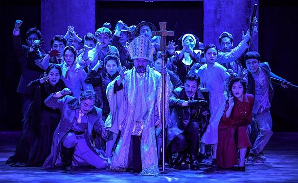 서울시극단 연극 ‘왕위 주장자들’