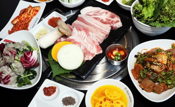 수서역 맛집 ‘촌돼지 마을회관’