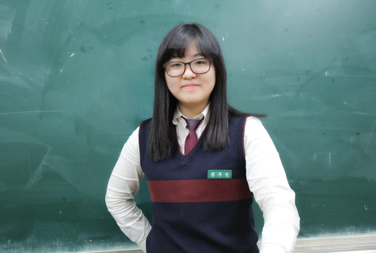윤주빈