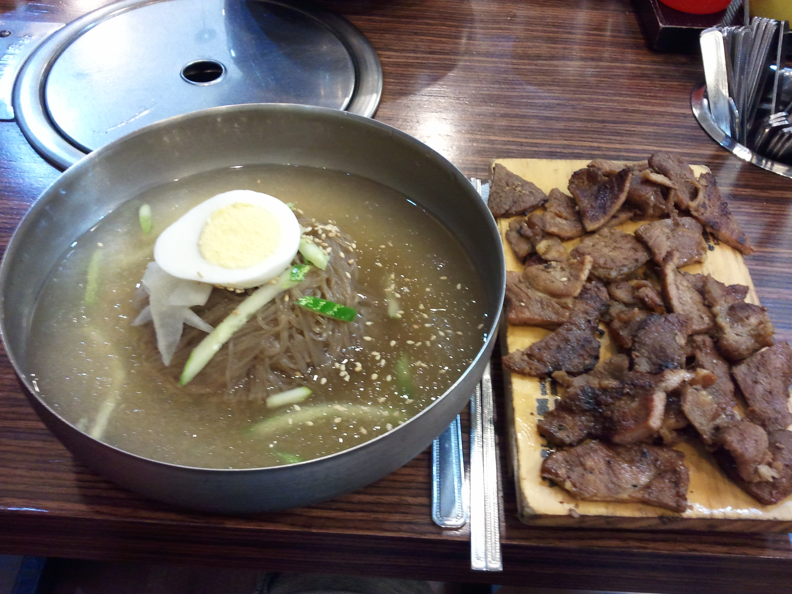 육쌈냉면