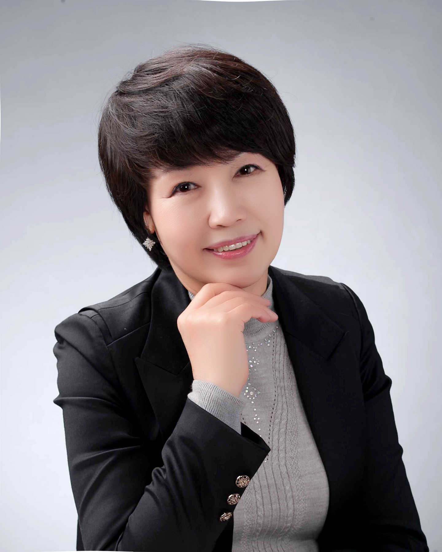 윤지예